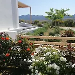 Lodge Xerolithos Natural Living *
