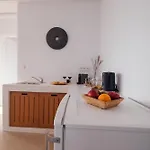 Lodge Xerolithos Natural Living Kato Sangrion