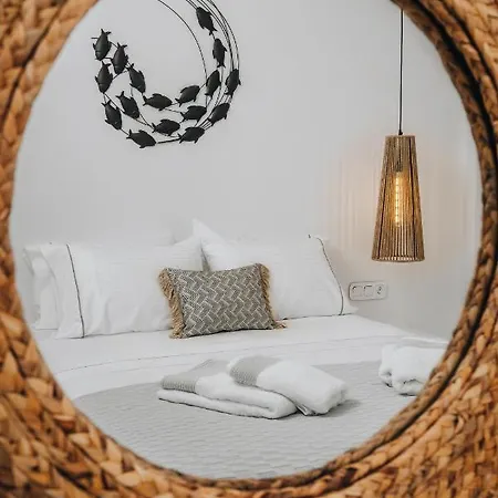 Lodge Xerolithos Natural Living Kato Sangrion