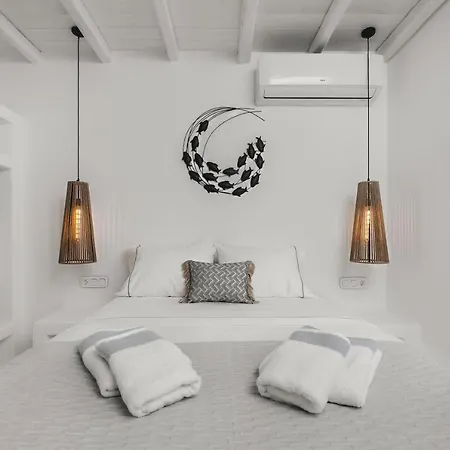 Xerolithos Natural Living * Kato Sangrion