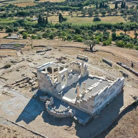 Xerolithos Natural Living Lodge *