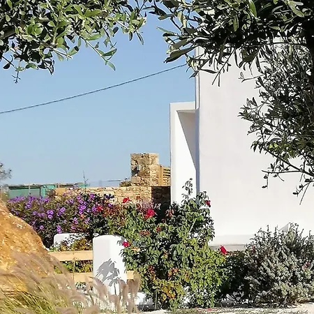 Lodge Xerolithos Natural Living