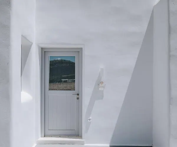 Xerolithos Natural Living * Kato Sangrion