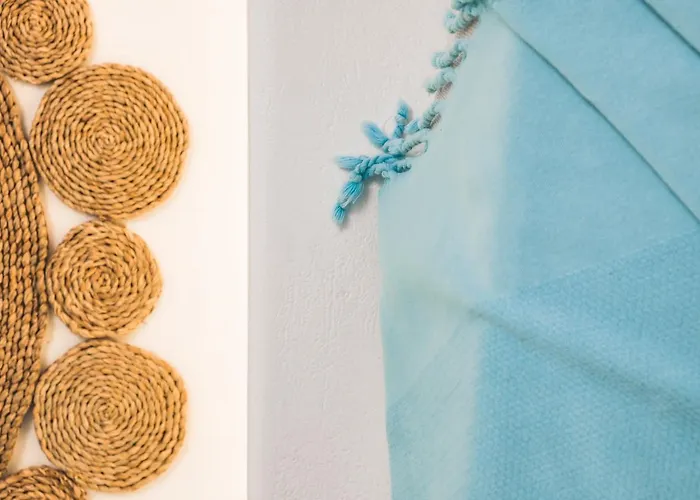 Lodge Xerolithos Natural Living *